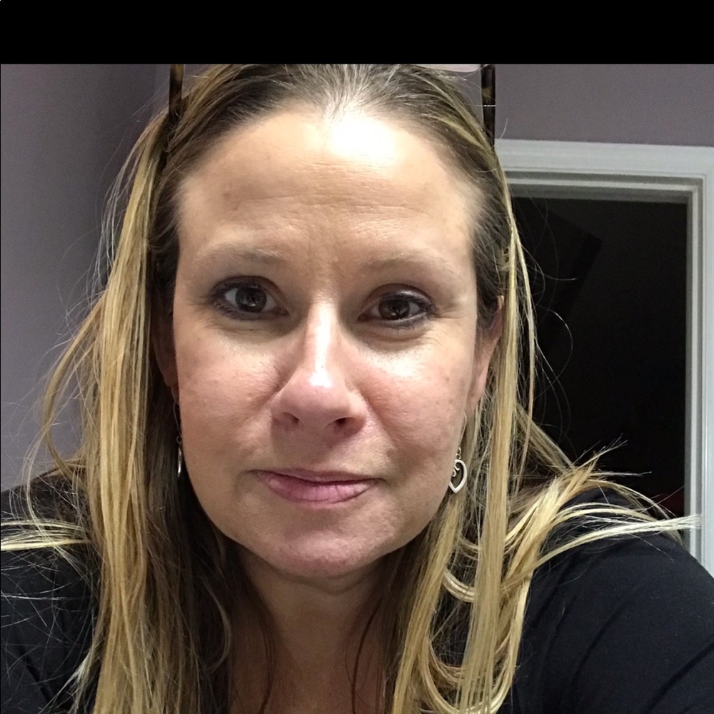 Meet your Posher, Lori